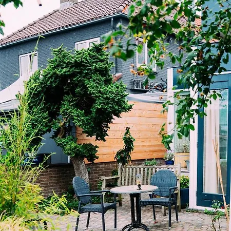 Huis Aan De Haven Lemmer Exterior photo